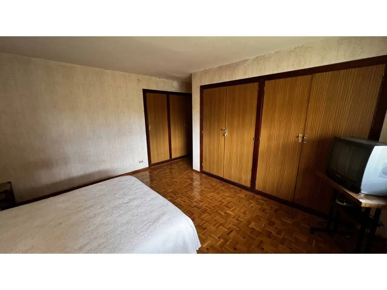 Dormitori de Casa o xalet en venda en Merindad de Montija amb Calefacció, Jardí privat i Parquet