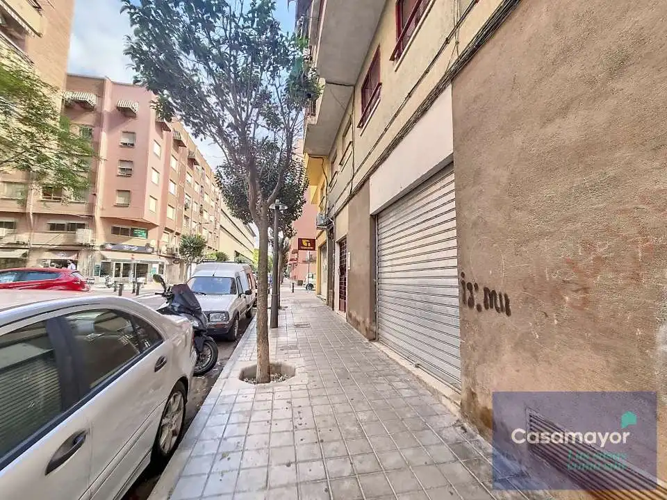 Local en venda a Calle de los Doscientos, 27, Benalúa