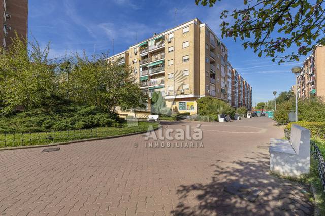 Piso en Venta en Caballería Española