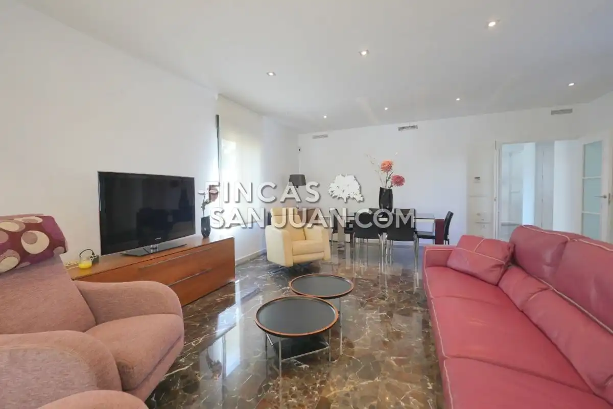 Sala d'estar de Casa o xalet en venda en Sant Joan d'Alacant amb Aire condicionat, Calefacció i Terrassa