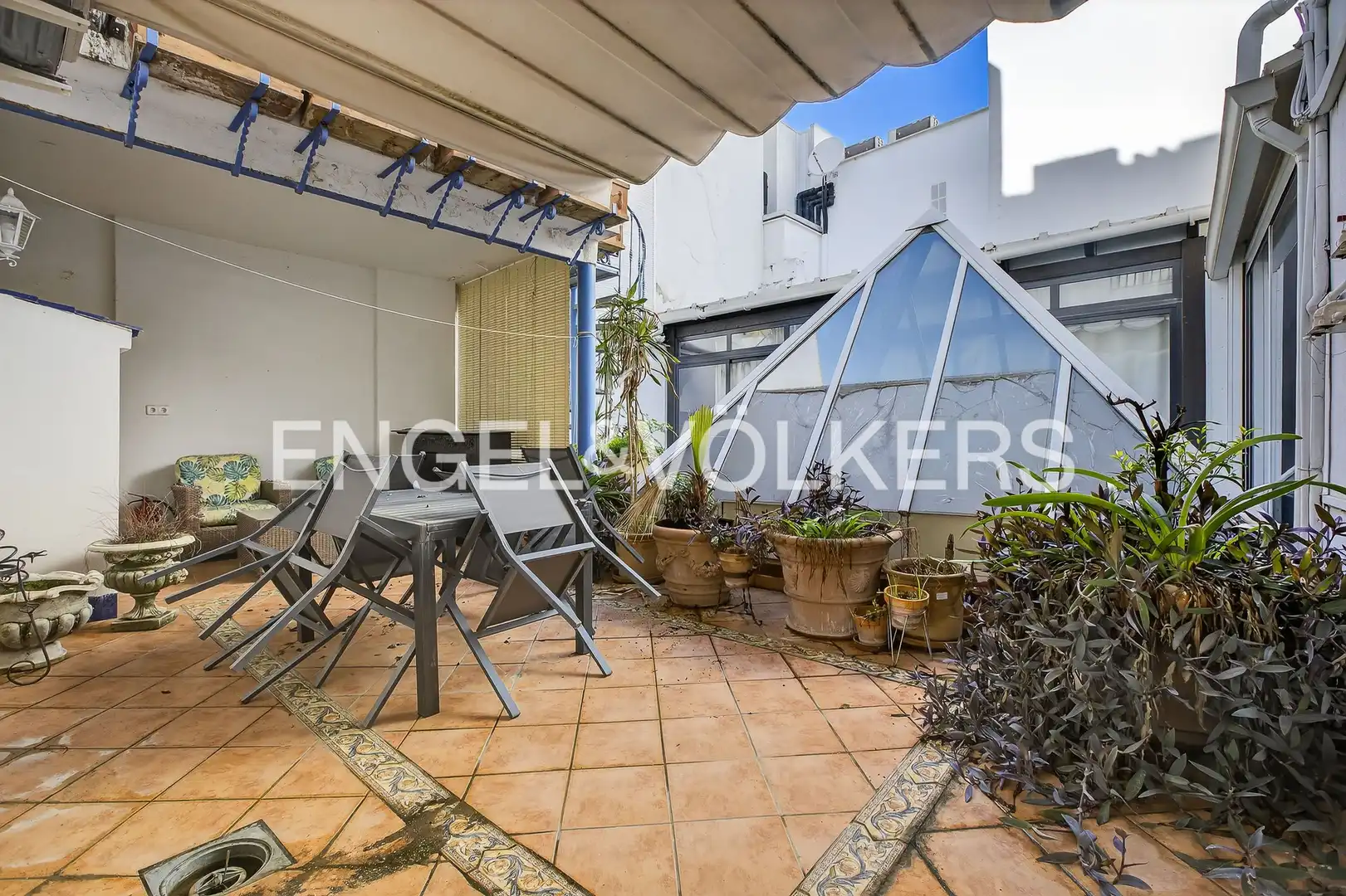 Terrace of Houses for sale in Sevilla  with Air Conditioner, Heating and Parquet flooring