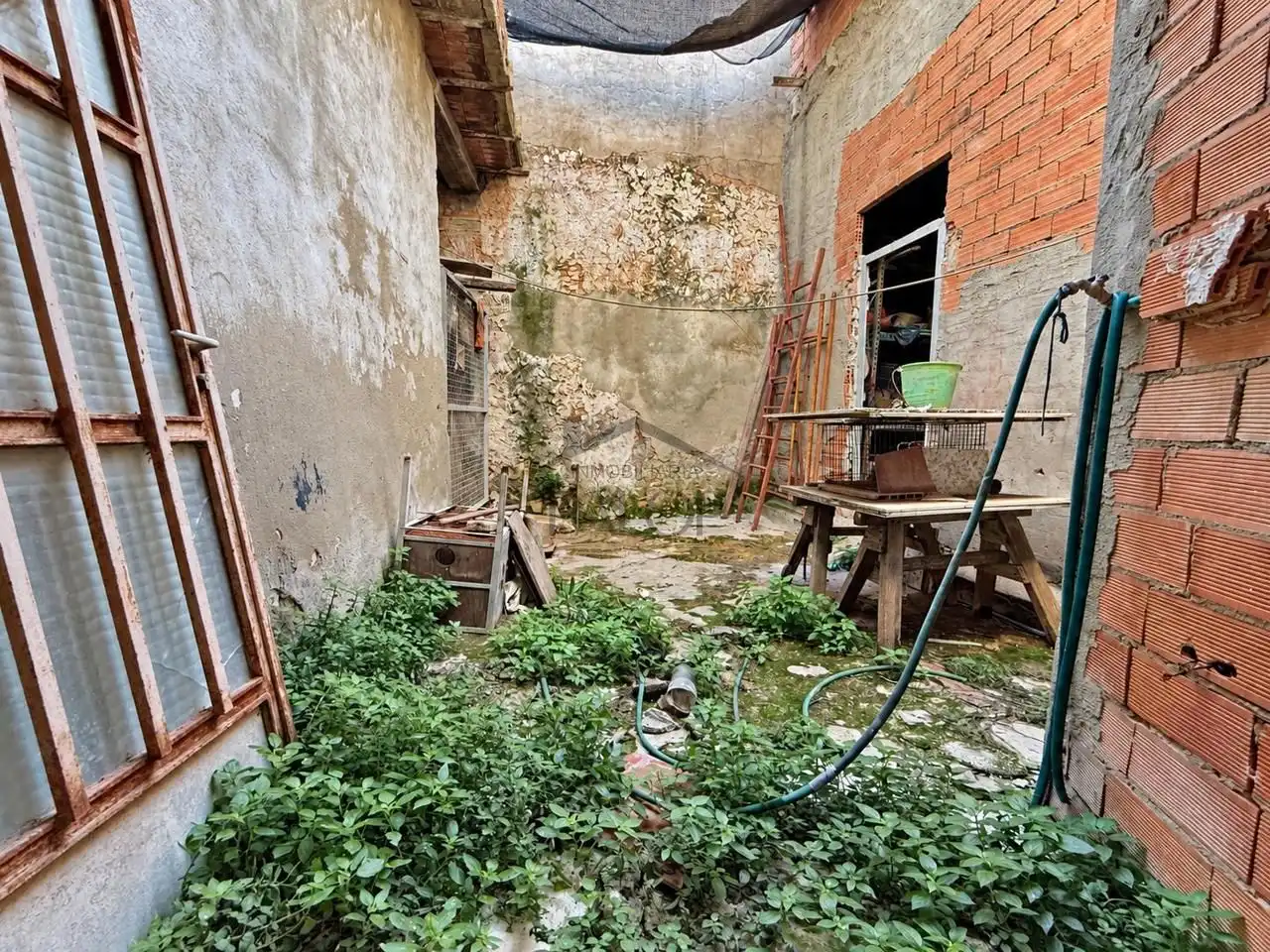 Houses for sale in Carcaixent, Valencia