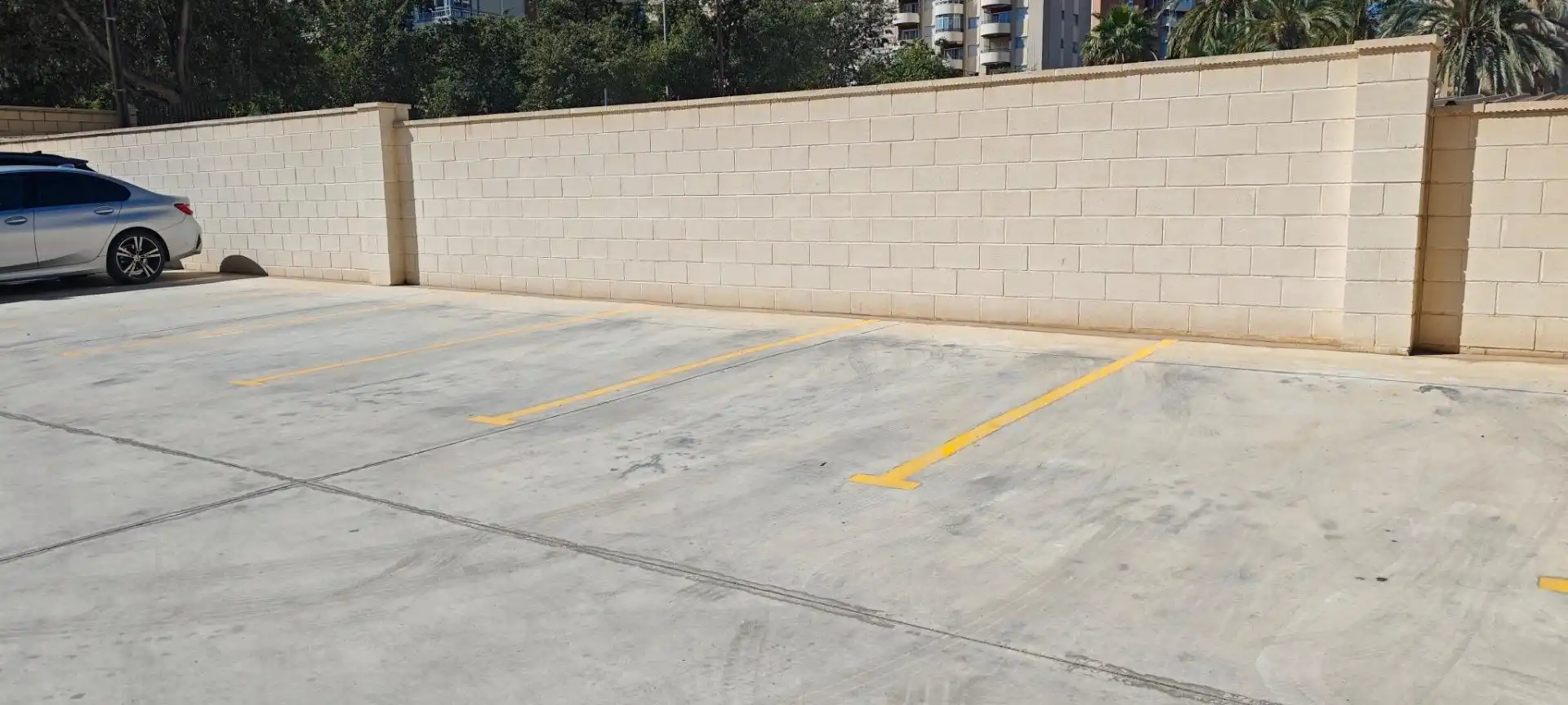 Parking of Apartments for sale in Alicante / Alacant  with Air Conditioner, Private garden and Storage room