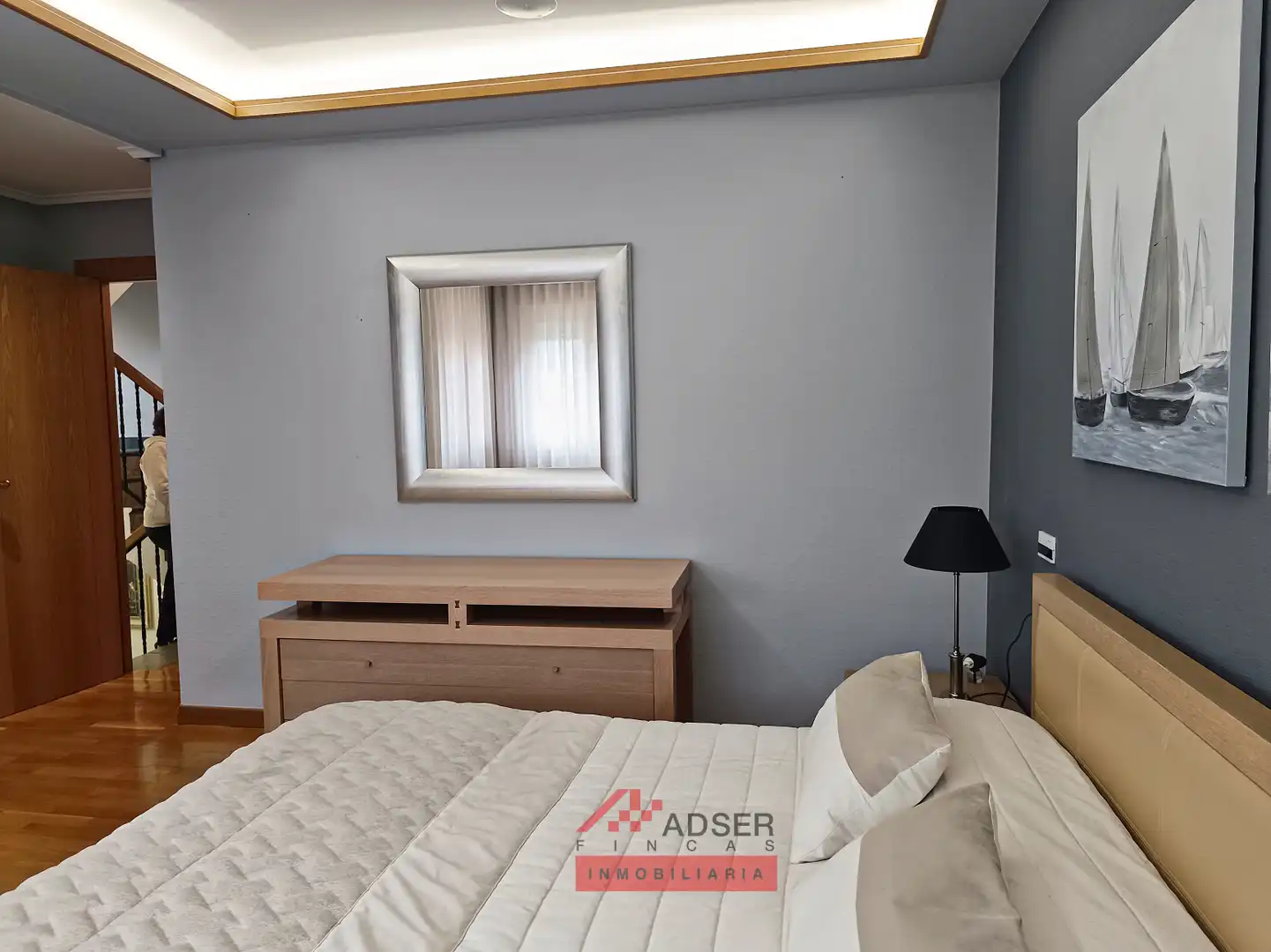 Dormitori de Casa o xalet en venda en  Logroño amb Aire condicionat, Calefacció i Jardí privat
