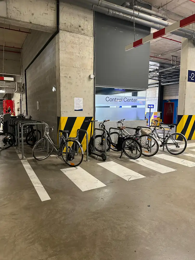 Einzelparkplatz zur Miete in Avinguda de la Torre Blanca 59, imagen 8