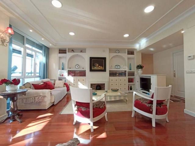 Piso en Venta en Calle Leopoldo Calvo Sotelo, 21 en Auditorio - Seminario - Parque de Invierno