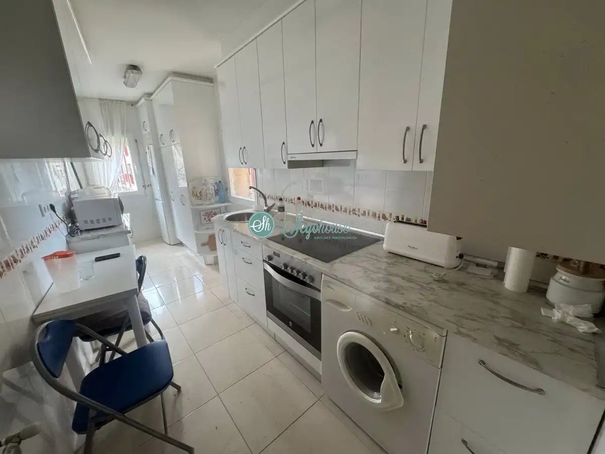 Kitchen of Flat for sale in Segovia  with Heating, Storage room and Balcony