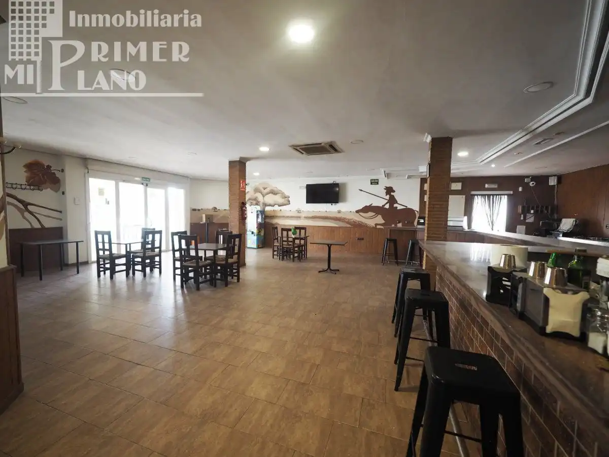 Edificio en venta en La Solana  