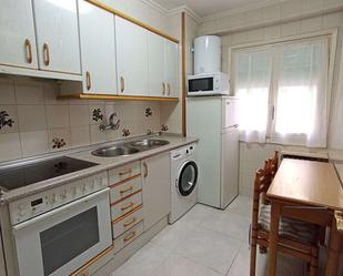 Kitchen of Apartment to share in  Zaragoza Capital  with Air Conditioner and Terrace