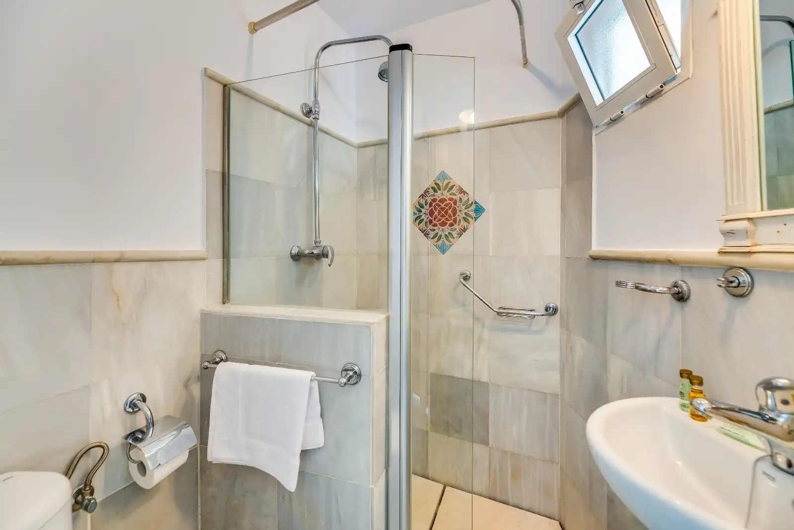 Baño de Casa o chalet en venta en Marbella con Aire acondicionado, Calefacción y Jardín privado