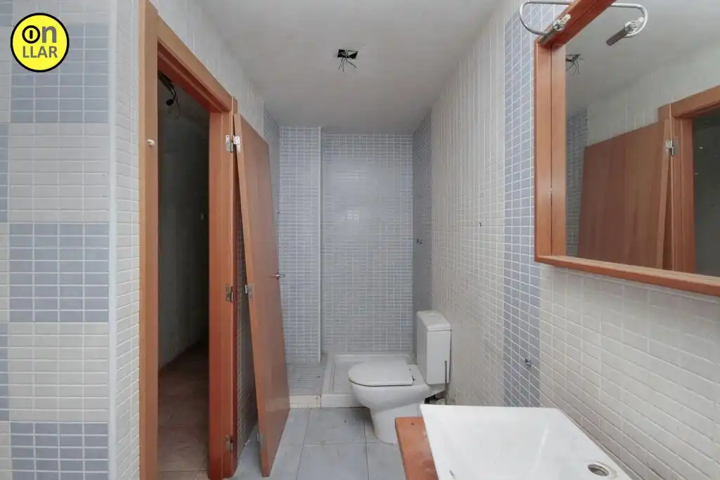 Bathroom of Houses for sale in Sentmenat