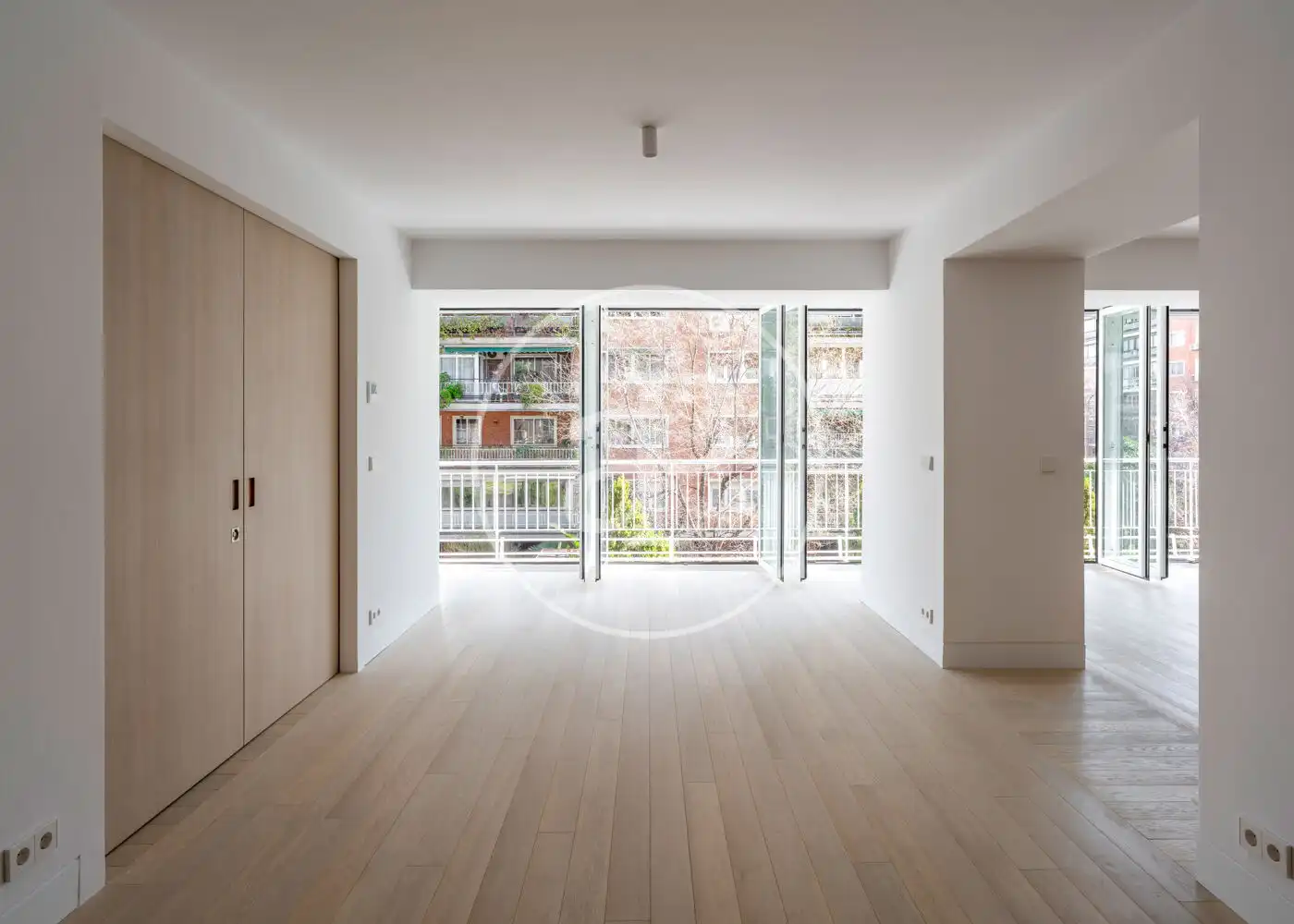 Vista exterior de Piso en venta en Madrid con Aire acondicionado, Calefacción y Balcón