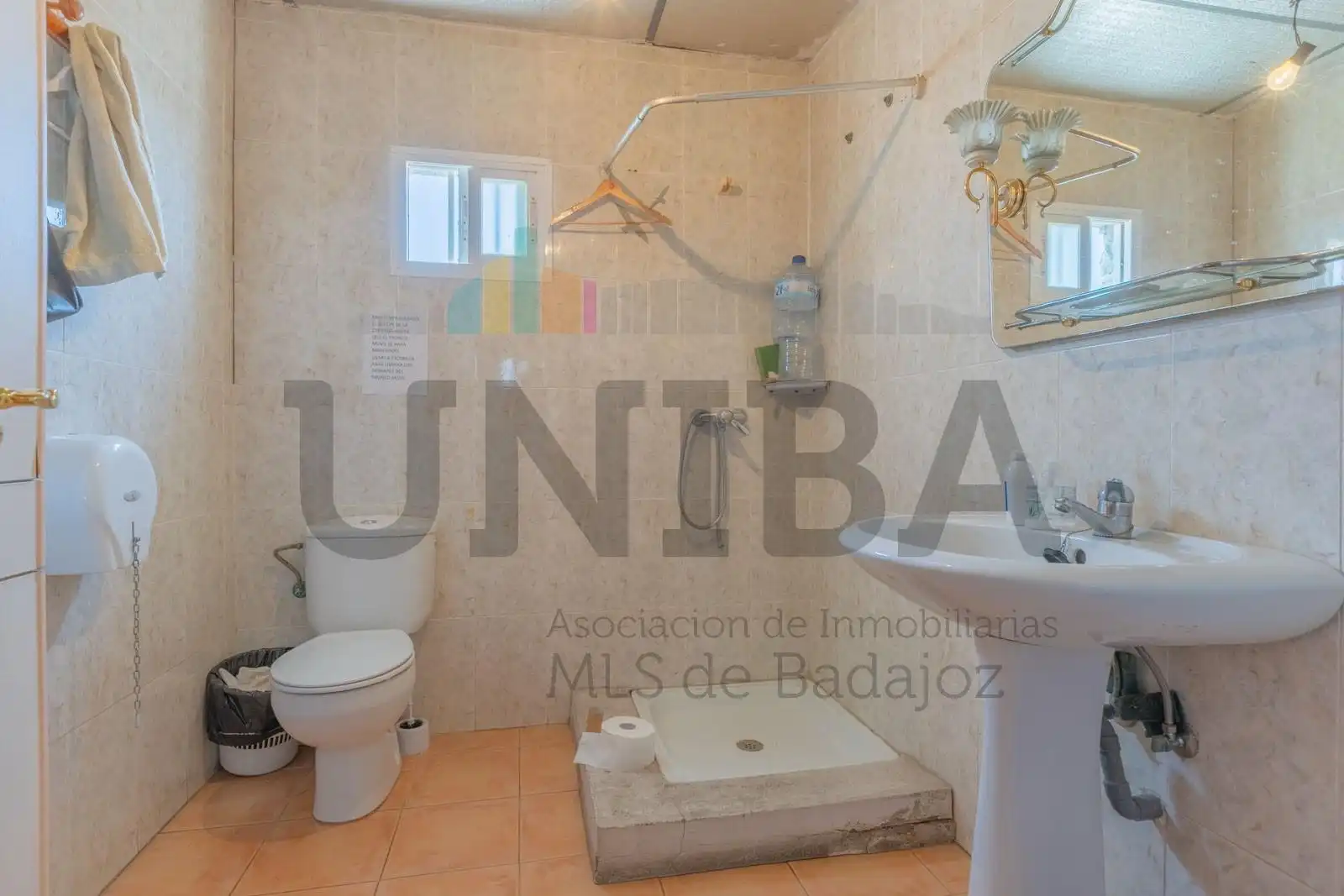 Bany de Nau industrial en venda en Badajoz