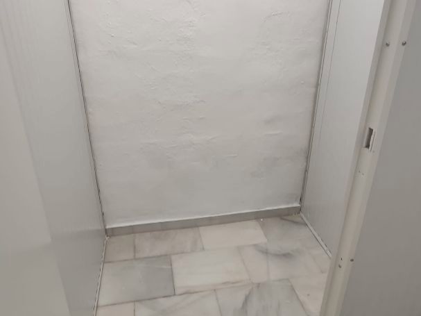 Bany de Traster de lloguer en  Sevilla Capital