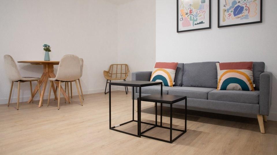 Living room of Flat to rent in  Madrid Capital  with Heating, Terrace and Furnished
