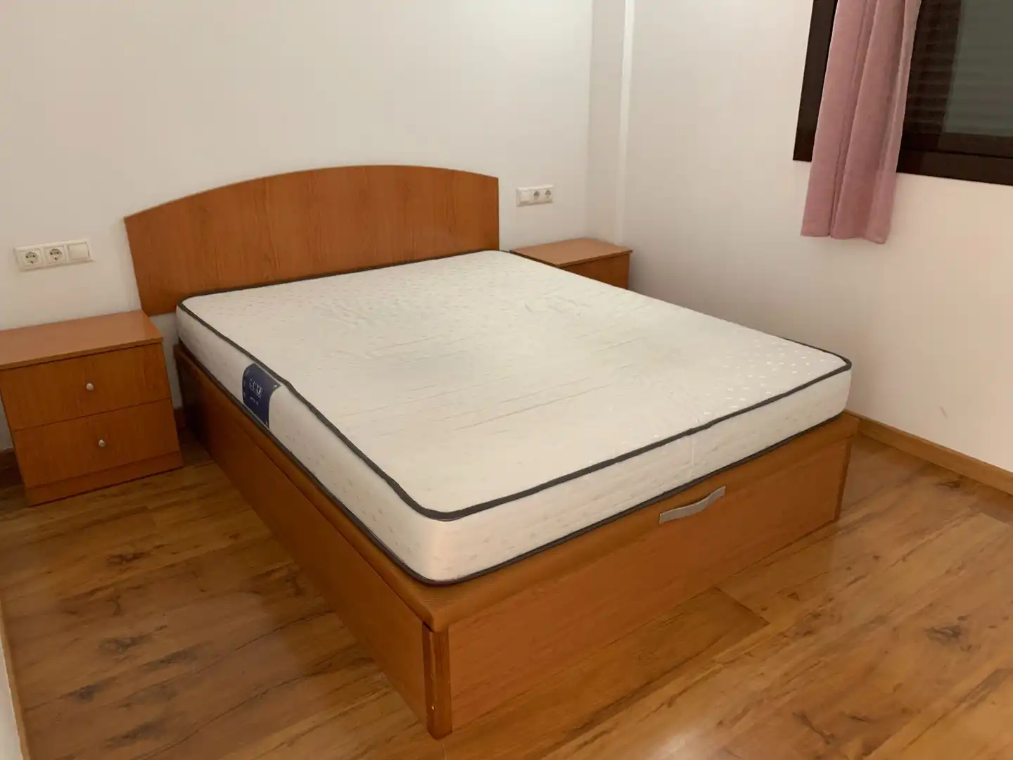 Dormitori de Pis en venda en Bellpuig amb Calefacció i Terrassa