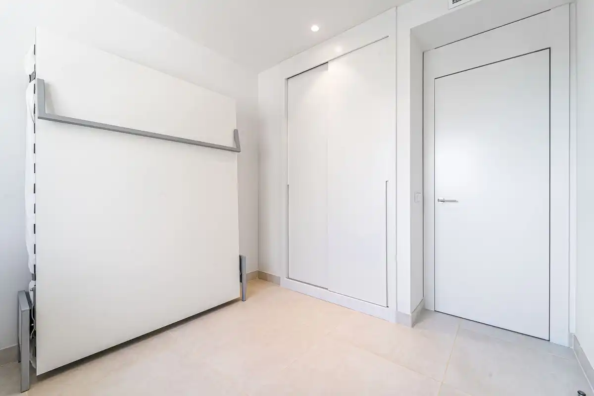 Apartamento en venta en Fuengirola con Aire acondicionado, Trastero y Piscina comunitaria