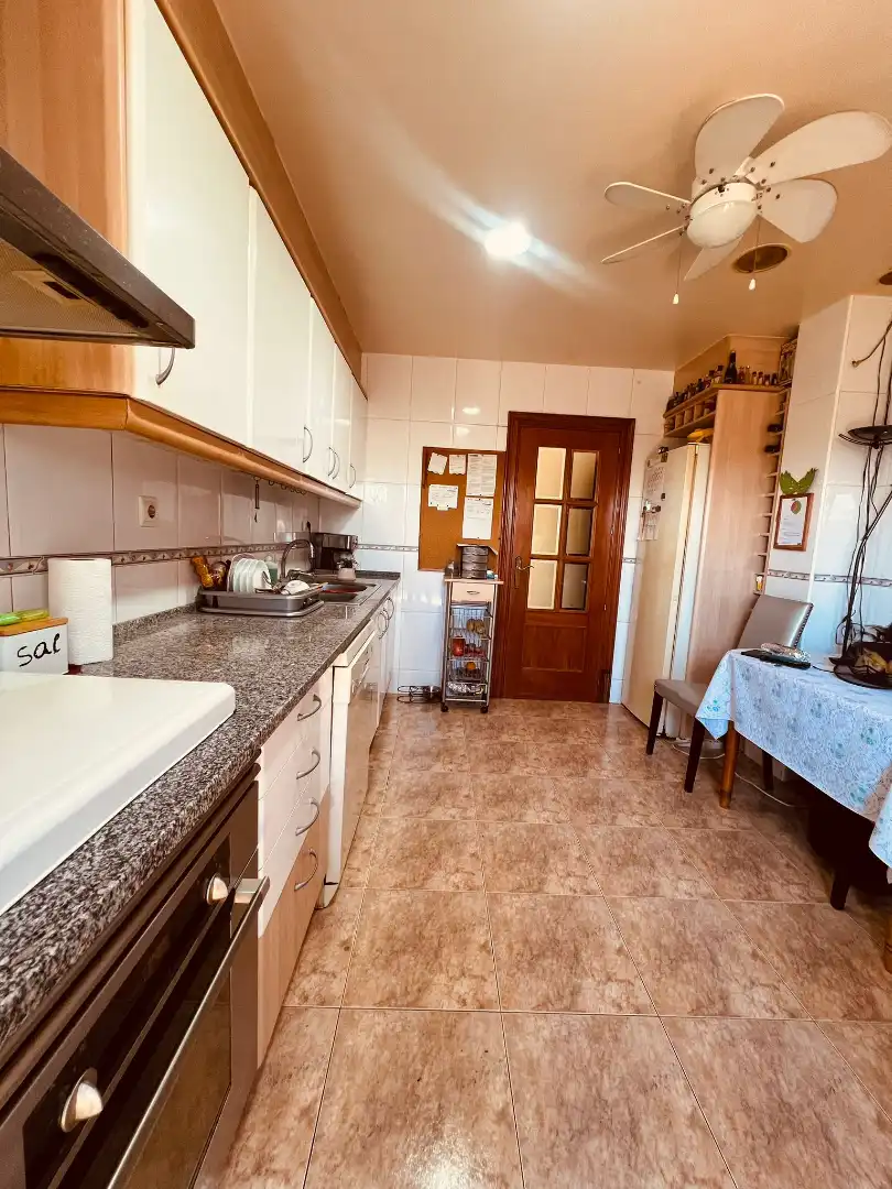 Cocina de Planta baja en venta en Pineda de Mar con Aire acondicionado, Calefacción y Jardín privado