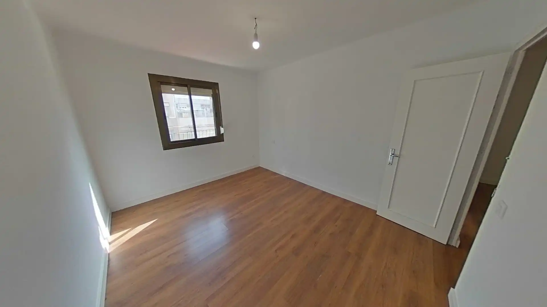 Habitación de Piso en venta en L'Hospitalet de Llobregat con Parquet