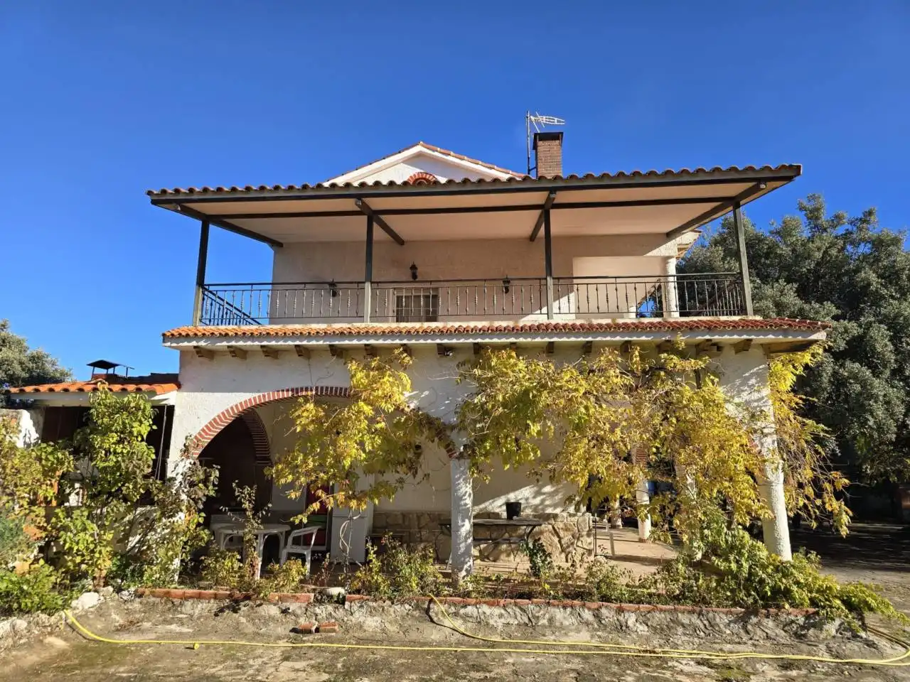 Vista exterior de Casa o chalet en venta en Pioz con Calefacción, Jardín privado y Terraza