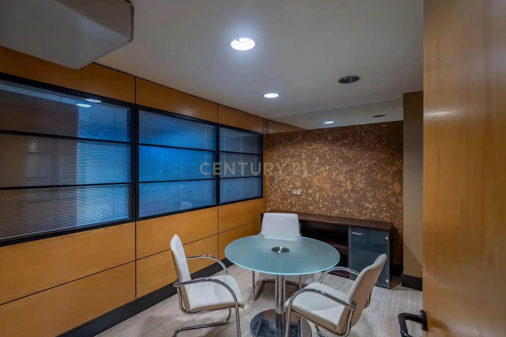 Local en venta en Marbella con Aire acondicionado