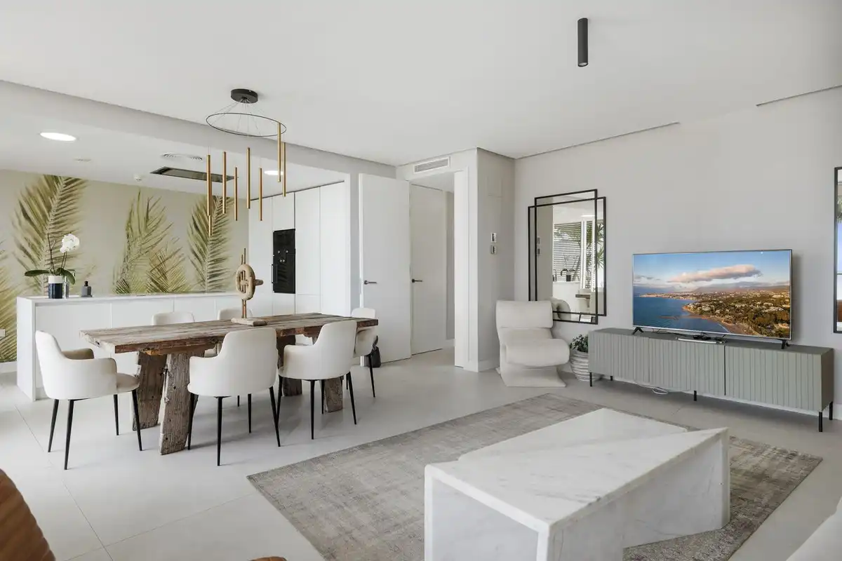 Sala de estar de Apartamento en venta en Estepona con Aire acondicionado, Terraza y Piscina comunitaria