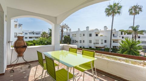 Foto 5 de Apartamento en venta en Calle de Sabinillas, Paraiso - Barronal, Estepona