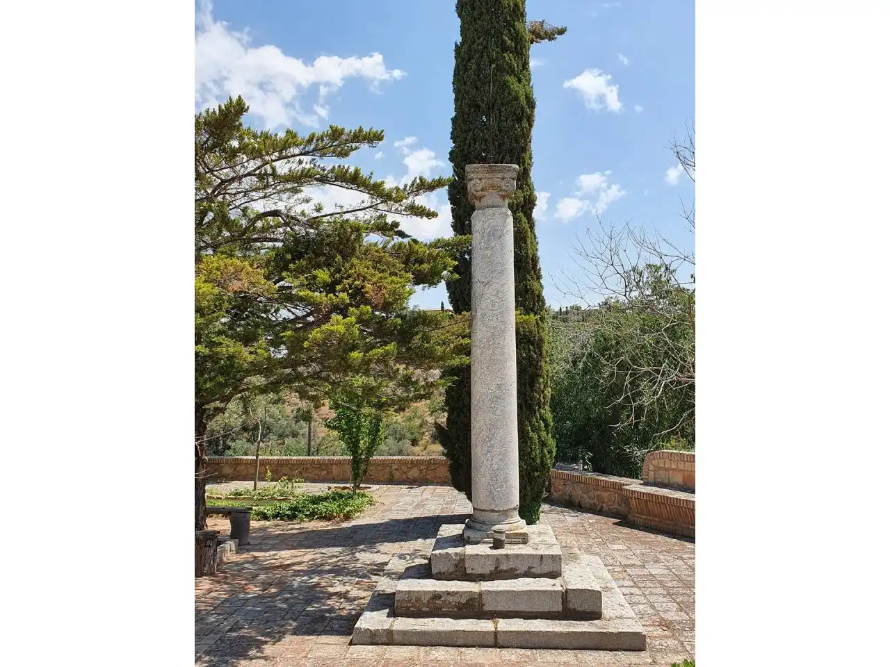 Garden of Buildings for sale in Toledo
