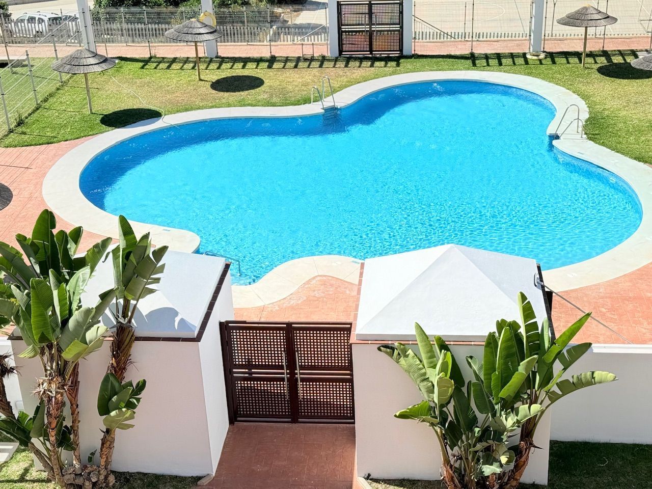 Piscina de Àtic en venda en Rincón de la Victoria amb Traster i Piscina comunitària