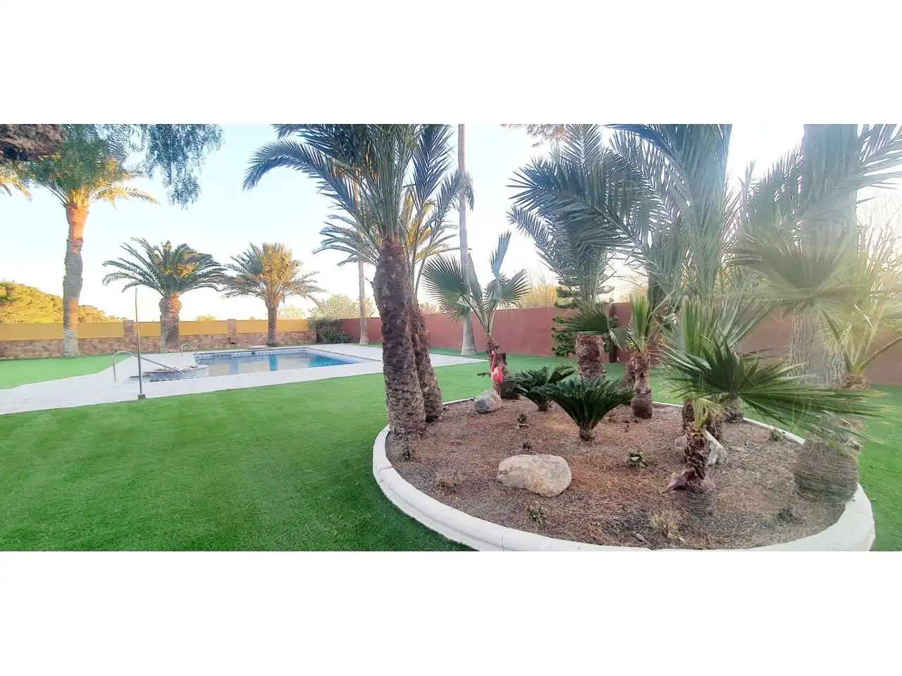 Garden of Houses for sale in Roquetas de Mar  with Air Conditioner, Heating and Private garden