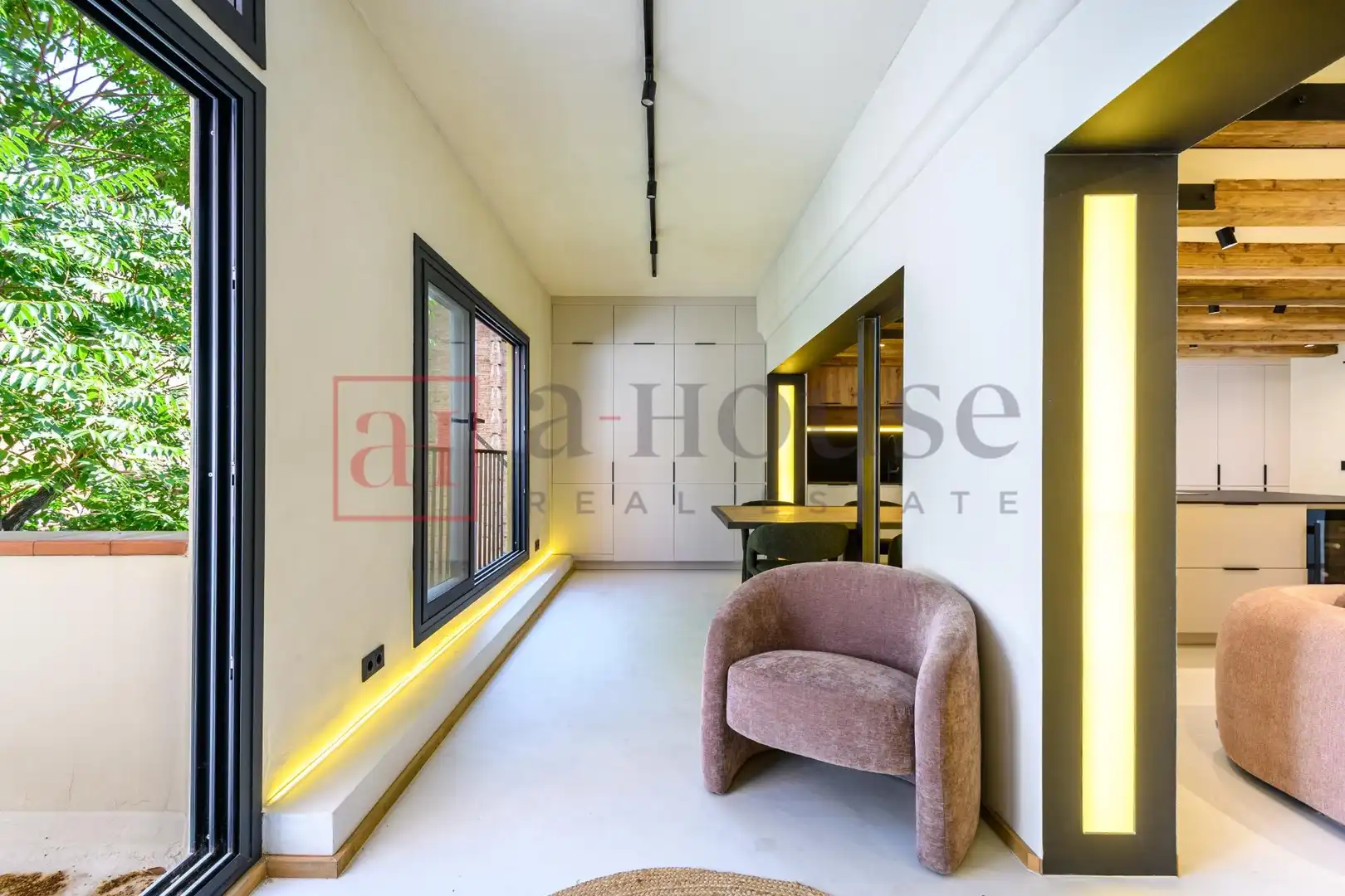 Penthouse with terrace for sale in Carrer Carrer Sèneca, imagen 12