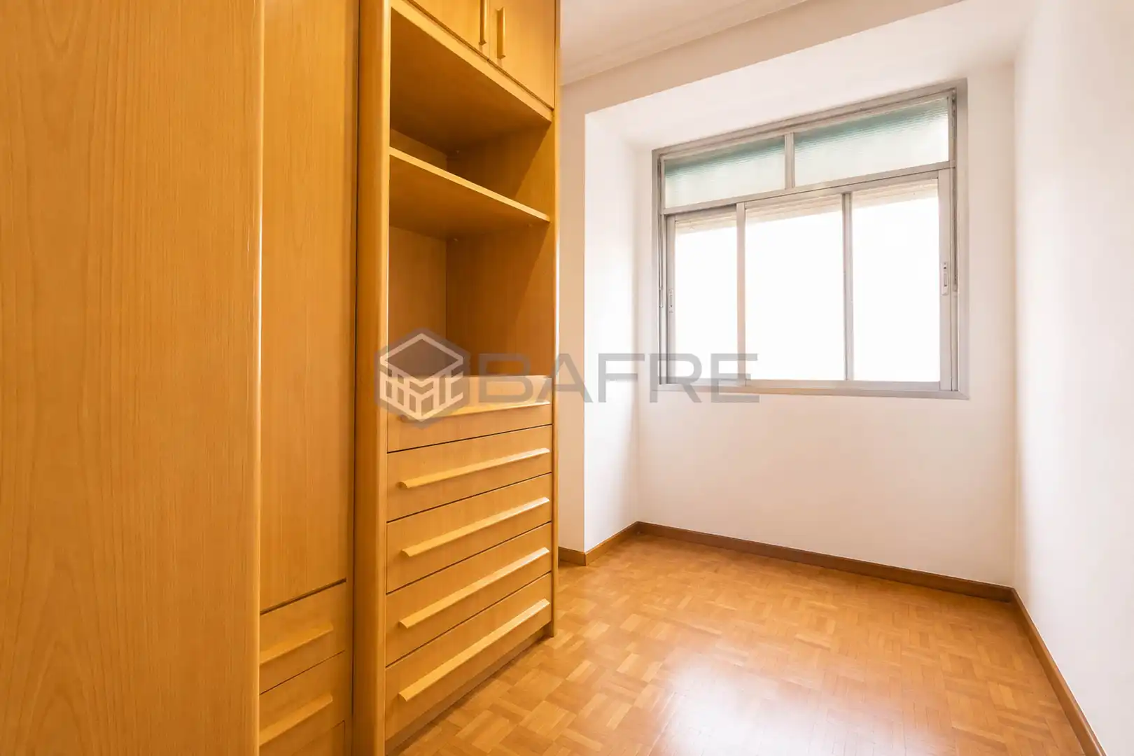 Dormitori de Pis en venda en Madrid amb Aire condicionat, Parquet i Terrassa