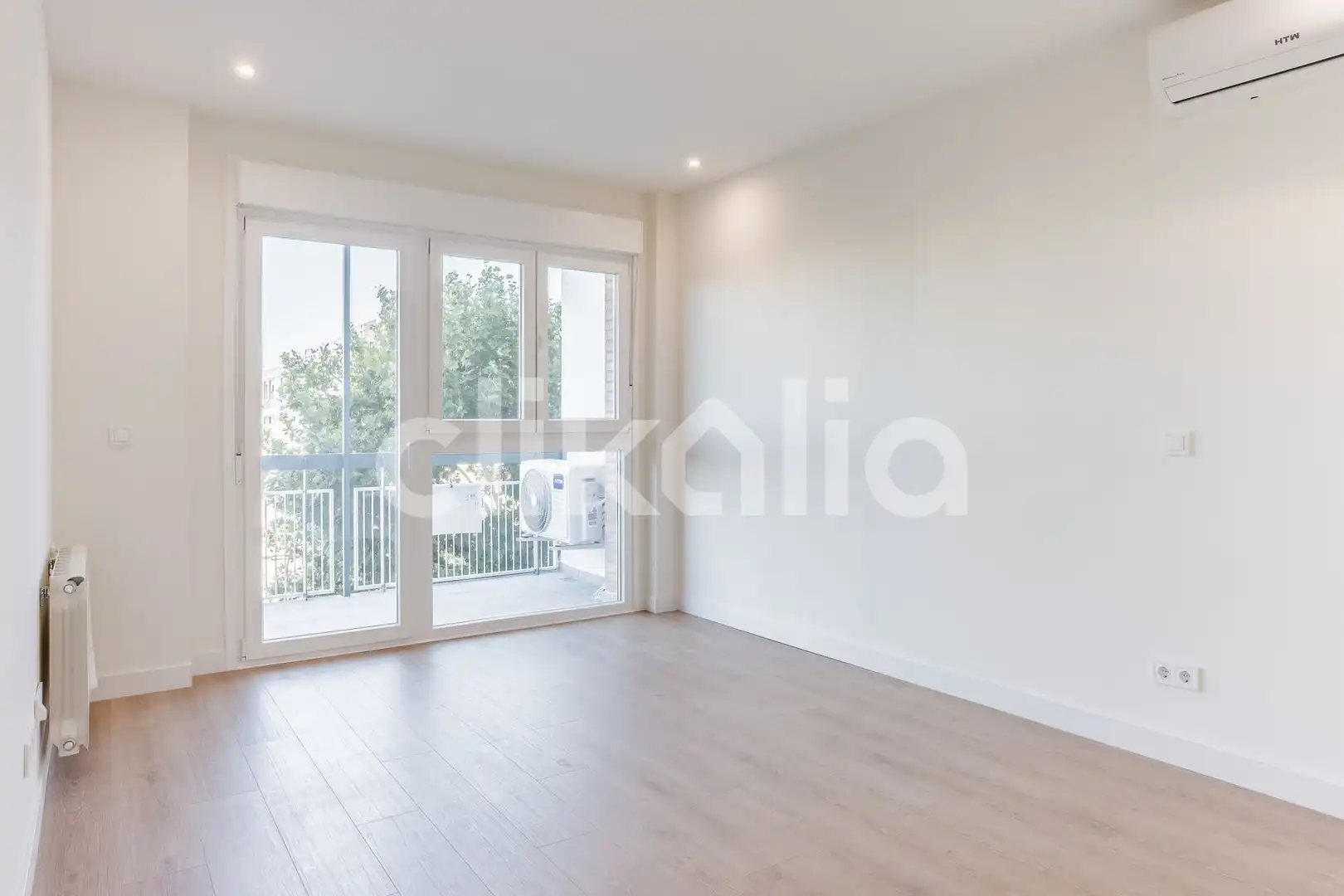 Habitación de Piso en venta en Sevilla con Aire acondicionado y Terraza