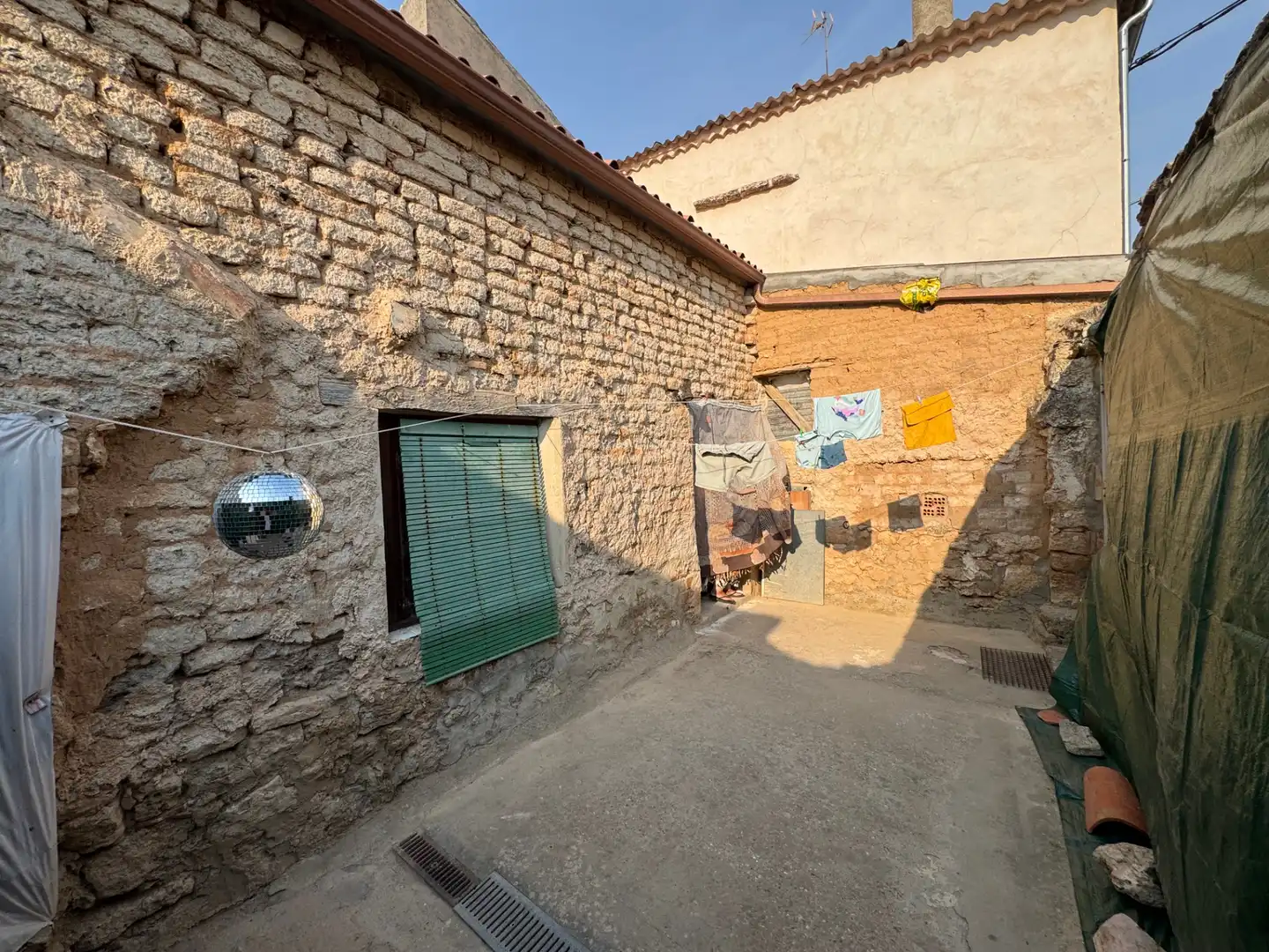 Vista exterior de Finca rústica en venda en Amusquillo amb Calefacció, Terrassa i Traster