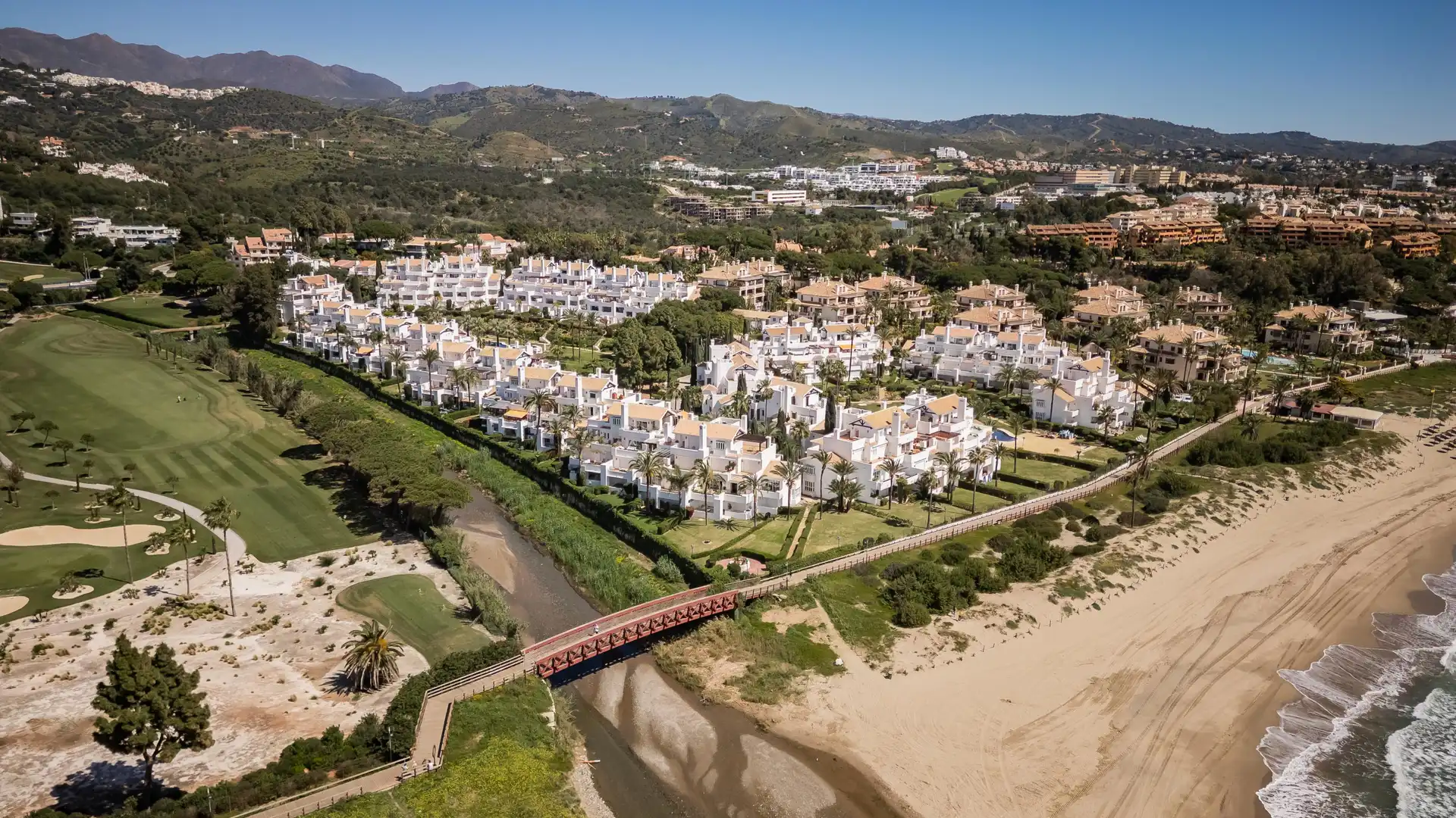 Exterior view of Apartments for sale in Marbella  with Air Conditioner, Heating and Alarm