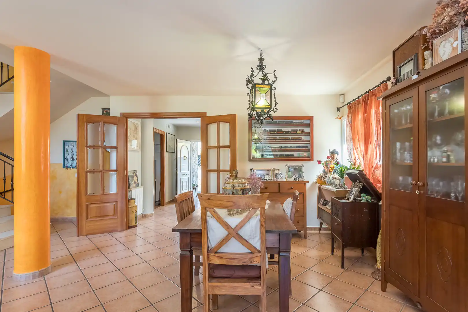 Comedor de Casa o chalet en venta en Gavà con Calefacción, Piscina y Horno
