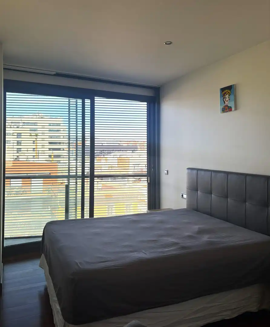 Schlafzimmer von Wohnung zum Verkauf in Barcelona mit Balkon