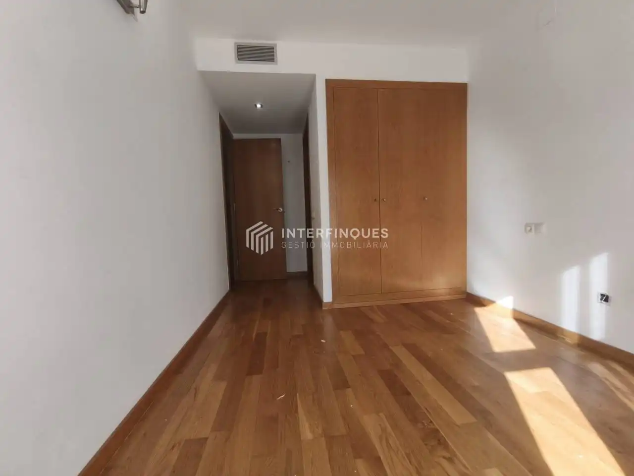 Bedroom of Duplexes for sale in Badalona  with Air Conditioner, Heating and Parquet flooring
