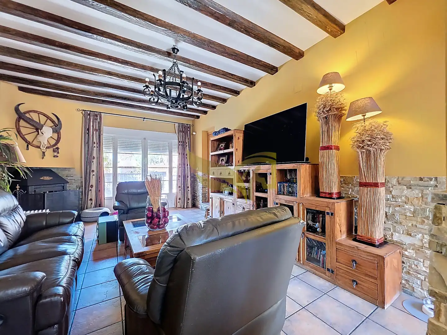 Sala de estar de Casa adosada en venta en Aranjuez con Aire acondicionado, Calefacción y Jardín privado
