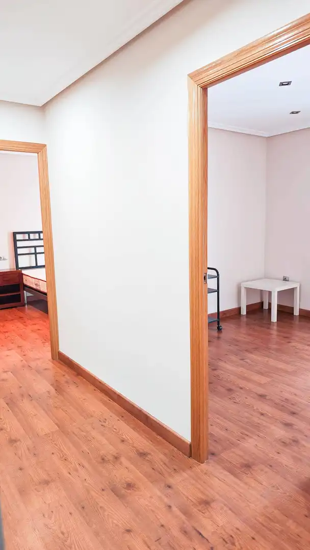 Piso de alquiler en Elche / Elx con Aire acondicionado, Trastero y Amueblado