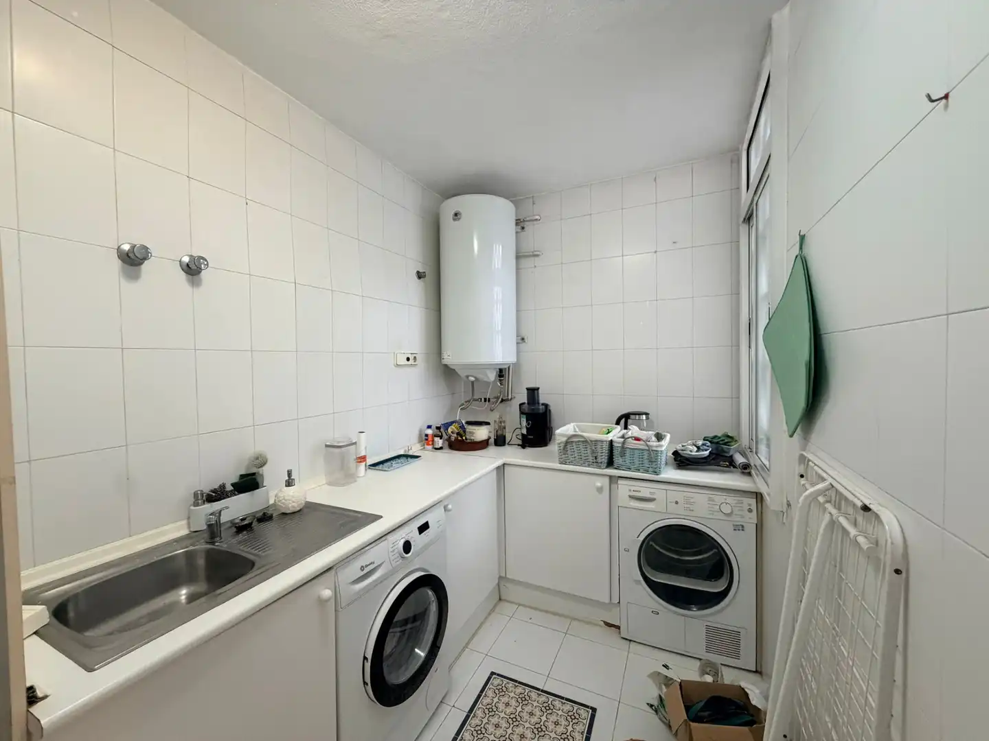 Kitchen of Flat for rent in Marbella  with Air Conditioner, Terrace and Storage room