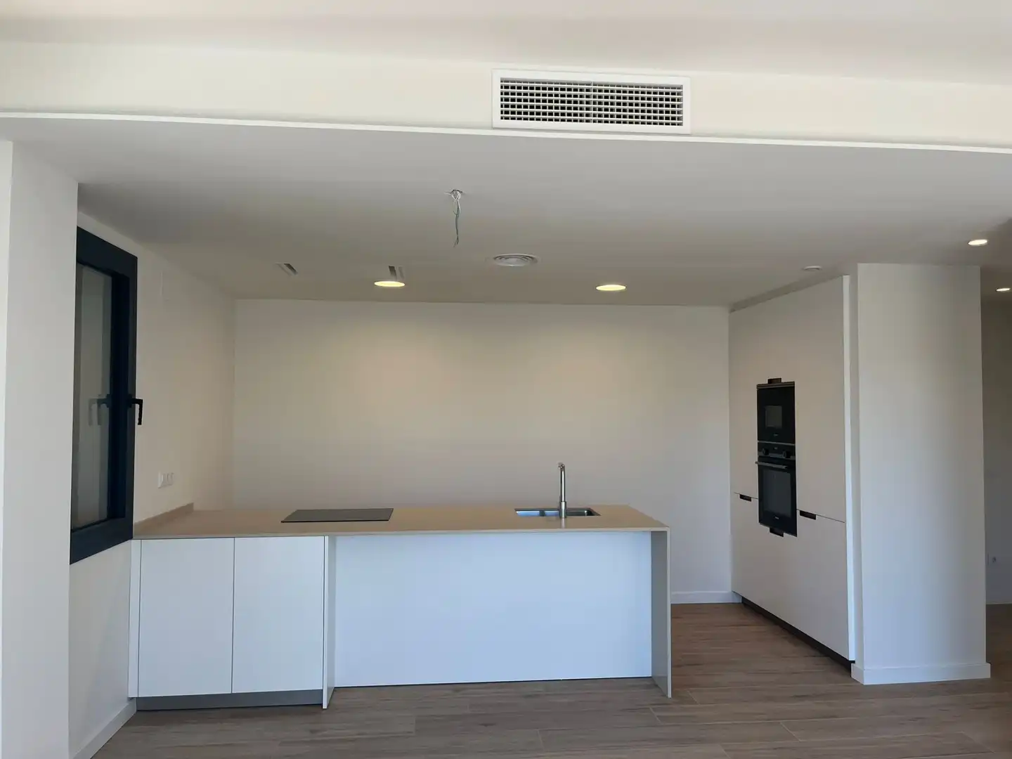 Küche von Wohnung zur Miete in Girona mit Klimaanlage, Heizung und Terrasse