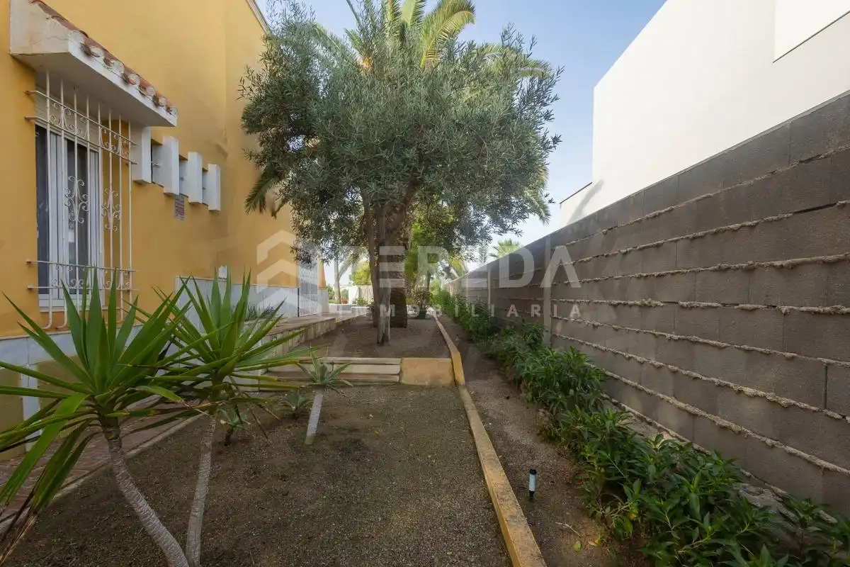 Jardín de Casa o chalet en venta en Roquetas de Mar ciudad