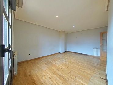 Appartement avec ascenseur à vendre à Logroño