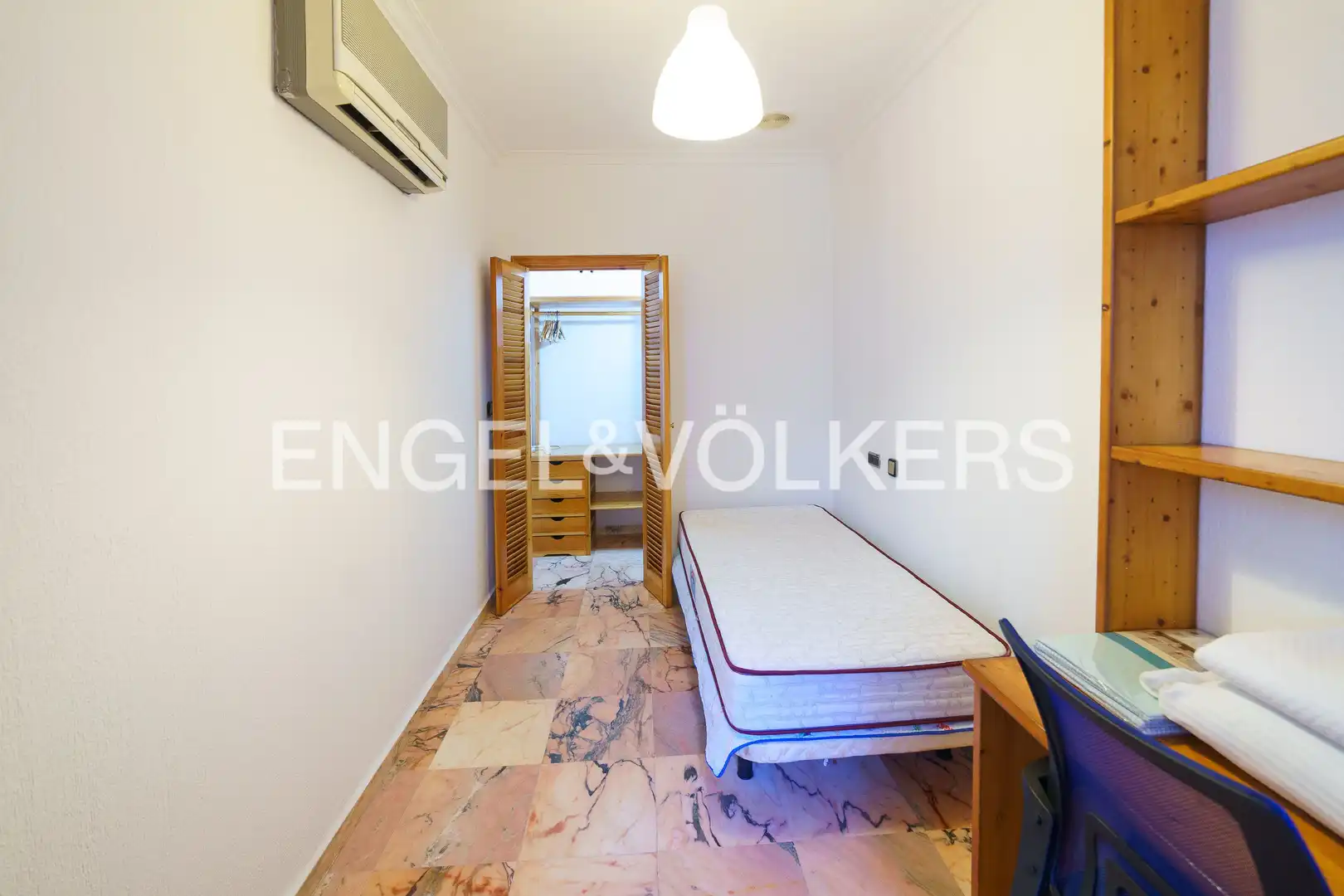 Houses for sale in Puerto Real  with Heating, Private garden and Terrace