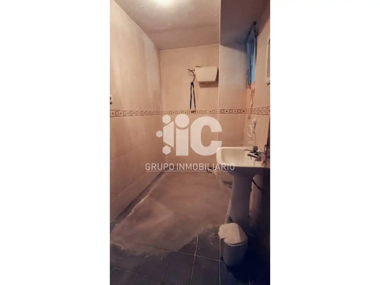 Bany de Casa o xalet en venda en Valenzuela amb Aire condicionat, Jardí privat i Terrassa
