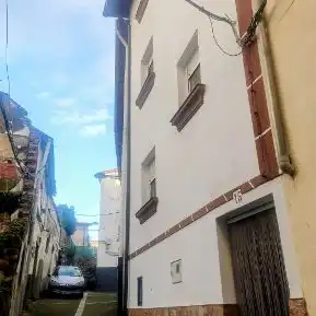 Vista exterior de Casa o xalet en venda en Aldeanueva de la Vera amb Moblat