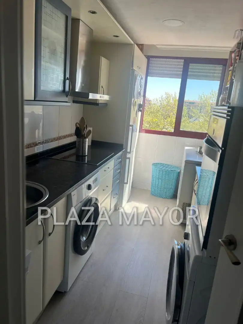 Cocina de Piso en venta en Salamanca con Calefacción y Amueblado
