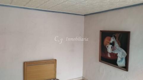 Foto 2 de Casa o chalet en venta en Avenida de Abril - 9 de Octubre, Sagunto / Sagunt