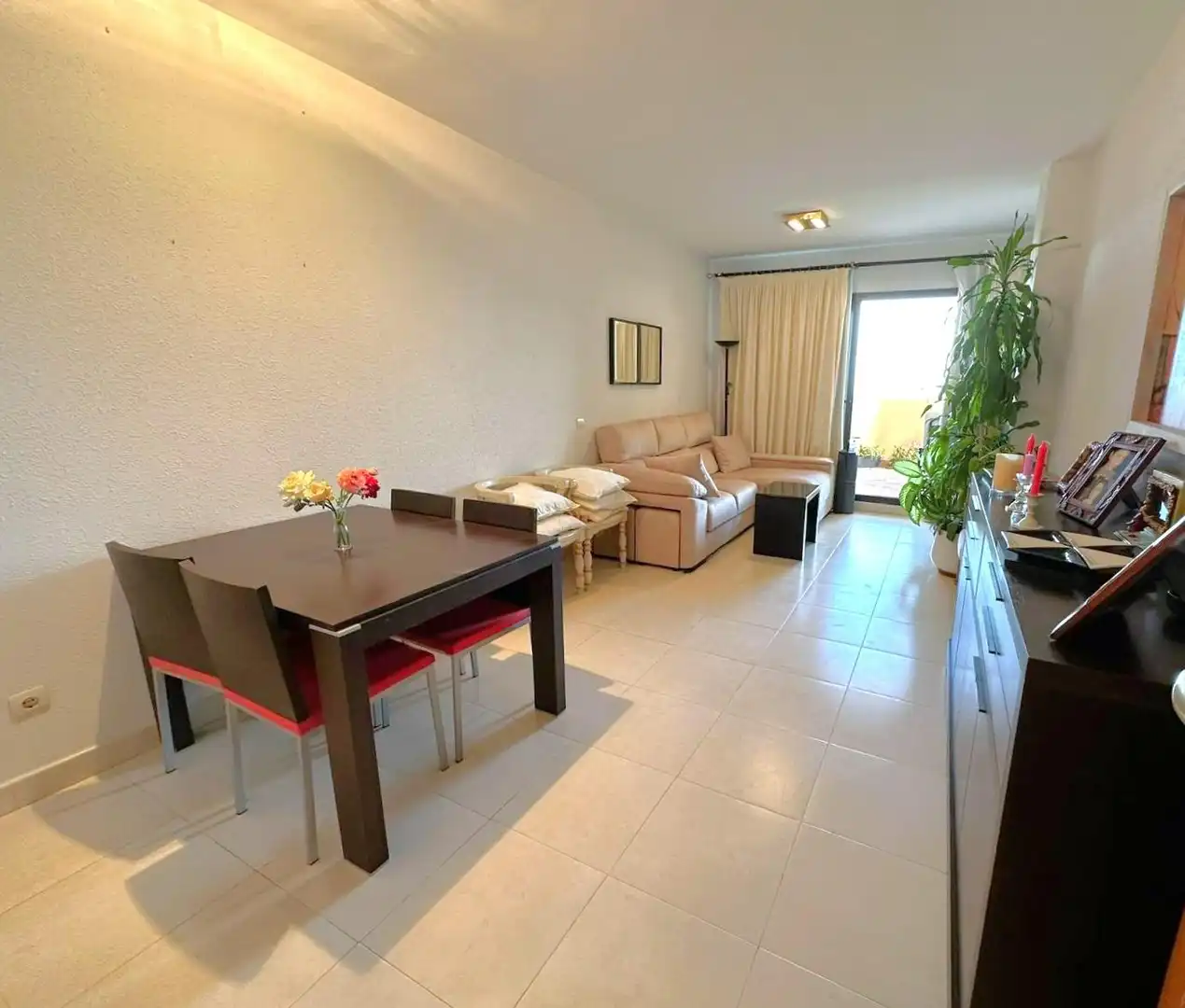 Living room of Flat for sale in Benalmádena  with Private garden and Terrace